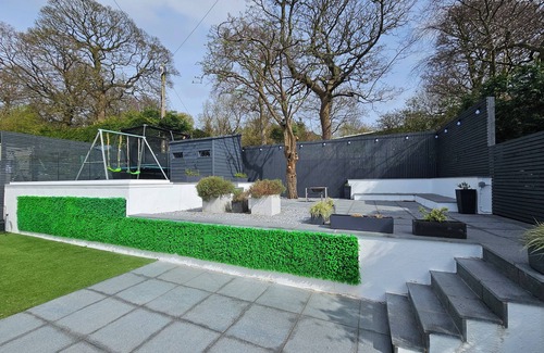 Ellemford House | Kaimes Kip: Stylish Edinburgh Five Bedroom Home