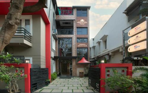 Mylapore Tiruvallikk Hotel | Kaira Park
