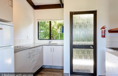 Kaiteriteri Hotel | Kaiteri Motels and Apartments