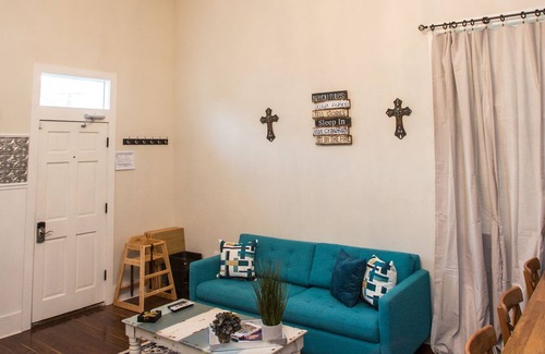 South 7th Ward House | KajunKastle HUGE Space & Luxury