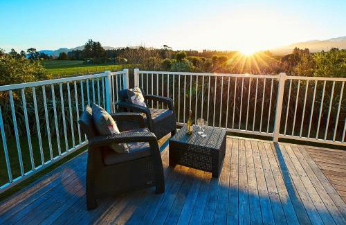 Kaikoura Bed & Breakfast | Kakatu Retreat Bed & Breakfast