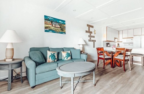 Nawiliwili Apartment | Kalapaki Beach Stay – 3 Condo Units w/Pool, Tennis & Gorgeous Views