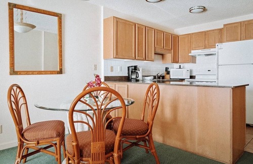 Nawiliwili Apartment | Kalapaki Beach Stay – 3 Condo Units w/Pool, Tennis & Gorgeous Views