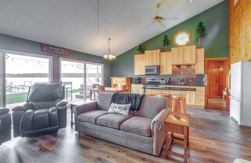Kalkaska Cabin | Kalkaska Retreat: Private Hot Tub, Dock, Fireplace