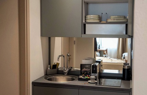 Thessaloniki City Centre Condo | Kallipso mini Jacuzzi Suite