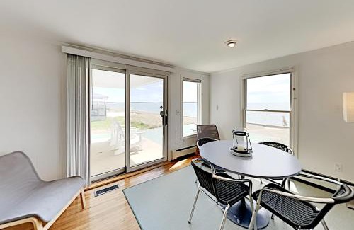 Hyannis House | Kalmus Park Retreat