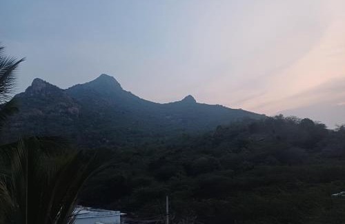Tiruvannamalai House | Kamal Rooms