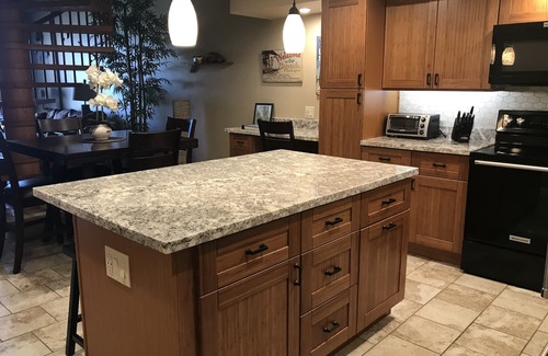Kihei Condo | Kamaole Sands -Inner Court-Extra Large Lanai-Ocean & Garden Views