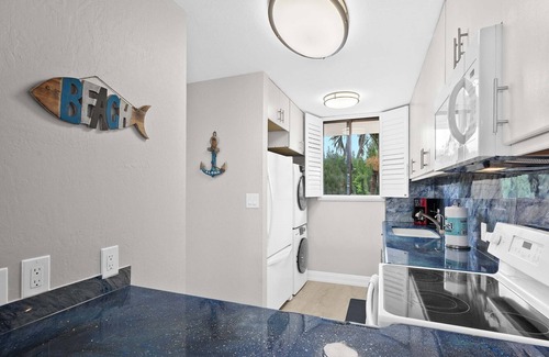 Maalaea Condo | Kanai a Nalu 314 - Modern, Renovated, Oceanfront Condo, Breathtaking Views, AC!