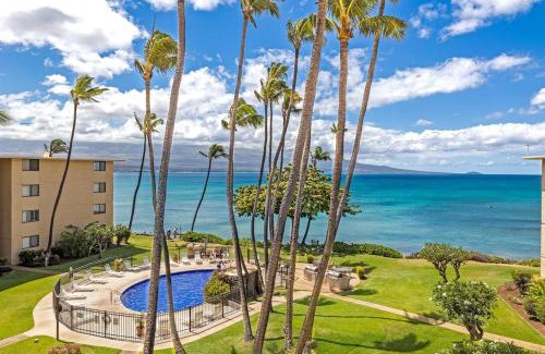 Maalaea House | Kanai A Nalu 408 — Top Floor Oceanfront Condo