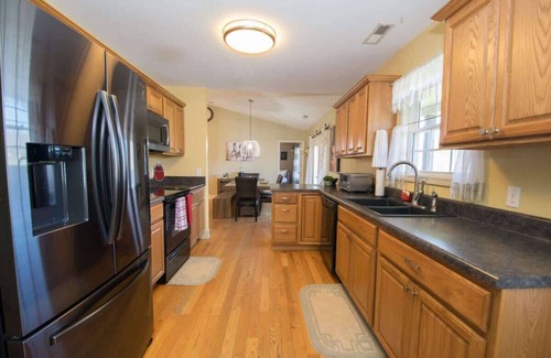 Fairview House | Kandas Mountain View~$375 Free Activities Daily
