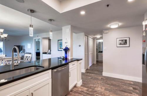 Indian Rocks Beach Apartment | Kandy's Kondo #101