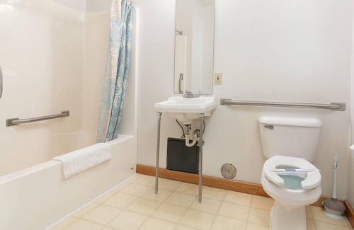 Williamston Hotel | Kane's Acorn Motel