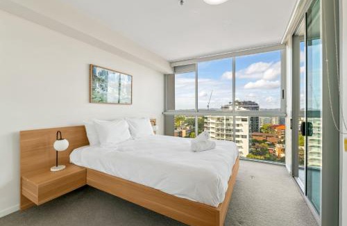 Kangaroo Point Apartment | Kangaroo Point 2-Bed Flat with Gym & Pool