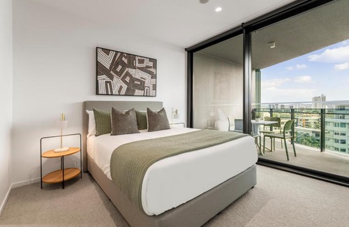 Kangaroo Point Apartment | Kangaroo Point Apartment by Urban Rest