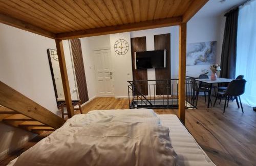 Charlottenburg Apartment | Kant 99 S