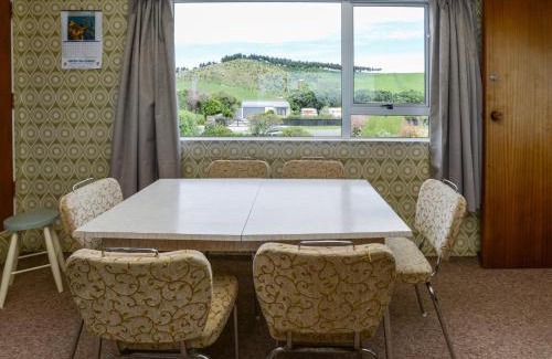 Waimarama House | Karoola - Waimarama Bach