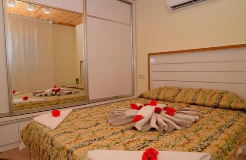 Uzumlu Apartment | Kaş Üzümlü'de ki Manzaralı Reyhan Apart