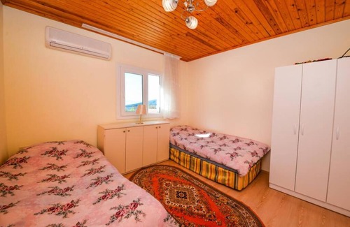 Uzumlu Apartment | Kaş Üzümlü'de ki Manzaralı Reyhan Apart