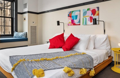 East Liberty Apartment | Kasa | Accessible Studio in the Heart of Steel City | The Maverick