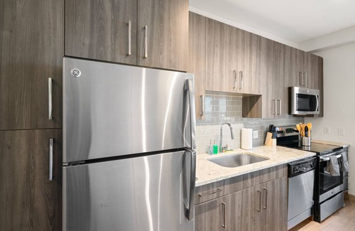 Central Arlington Apartment | Kasa | Bright Studio, Near Dallas Bars | Arlington