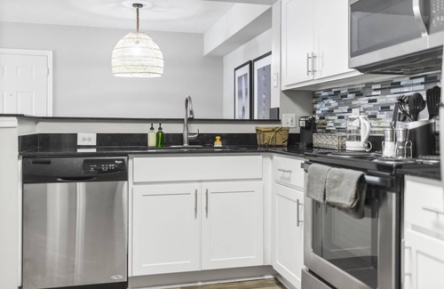 Delray Beach Apartment | Kasa | Comfy 1 BD + Free Parking | Delray Beach