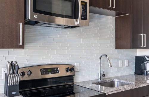 Del Ray Apartment | Kasa | Comfy Studio + Self Check-In | Alexandria