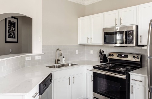 Pearland Apartment | Kasa | Family Friendly 2BD in South Houston | Pearland