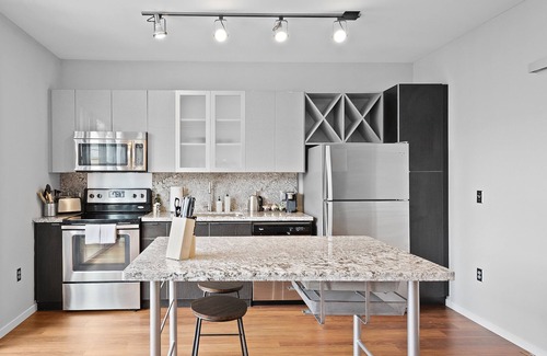 South Side Flats Apartment | Kasa South Side Pittsburgh