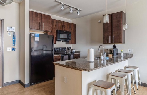 Westown Apartment | Kasa | Stay in the Historic Westown Neighborhood | Milwaukee