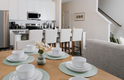 Cornelius House | Kasita Cornelius West | king&queen beds | NEW!