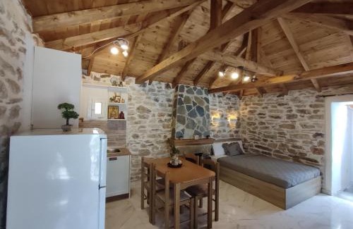 Thasos Apartment | Kastro Hill House