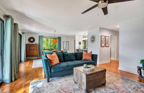 Seneca House | Kate Drive