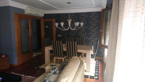 Bermeo Apartment | Katorse , 2 dormitorios , 2 baños y ascensor