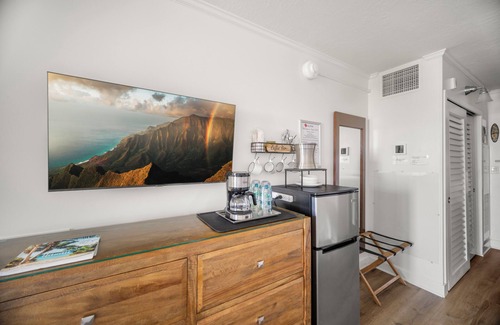 Hanamaulu Condo | Kauai Beach Resort #2540: Premium Ocean View Suite! 4 Gorgeous Pools & A/C!