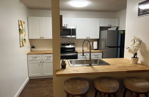 Hanamaulu Condo | Kauai Beach Villas, Access Kauai Beach Resort pools, Walk to beach, FREE PARKING