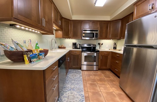Princeville House | KAUAI GOOD VIBES 3BD, Air Conditioning, 2 baths, Outdoor shower, beach trail
