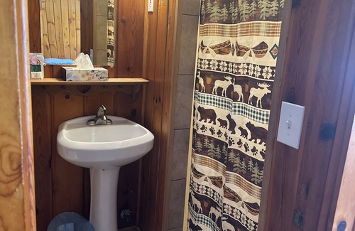 Fairview Hotel | Kauffman Motel Room 1 - Up north getaway room