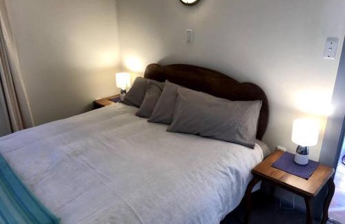 Kerikeri House | Kauri post cottage