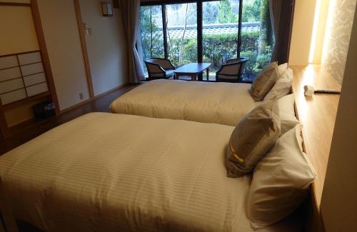 Gero Onsen Hotel | Kawakamiya Kasuitei