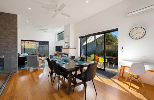 Lowburn House | Kawerau River Retreat - Cromwell Holiday Home