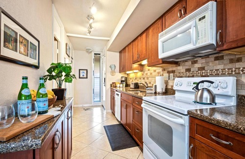 Kaanapali Condo | KBM Resorts | FREE CAR | Maui Kaanapali | Studio Villa! MKV-C255