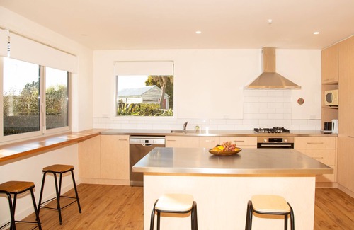 Methven House | Kea Cottage - perfect South Island ski base or tranquil summer retreat