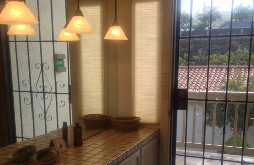 Kahaluu-Keauhou Condo | Keauhou Gardens - Top Floor Hideaway