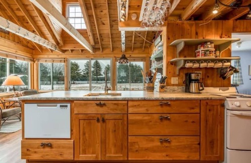 Waterford Cottage | Kedar Brook Cottage on Keoka Lake