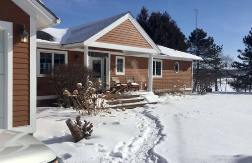 South Hero House | Keeler Bay Hideaway!
