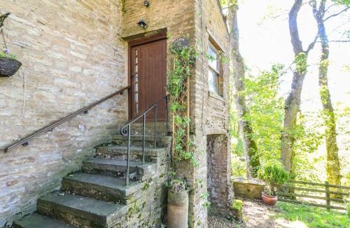 Alston House | Keepers