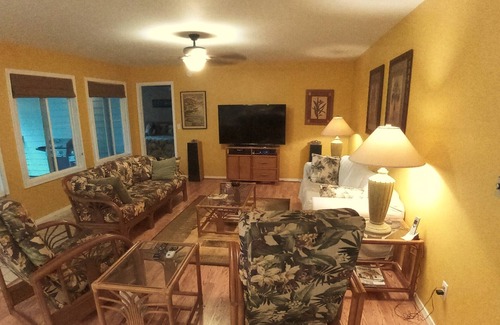 Puna Palisades House | Kehena Beach area home with beautiful yard