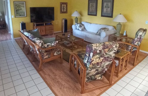 Puna Palisades House | Kehena Beach area home with beautiful yard