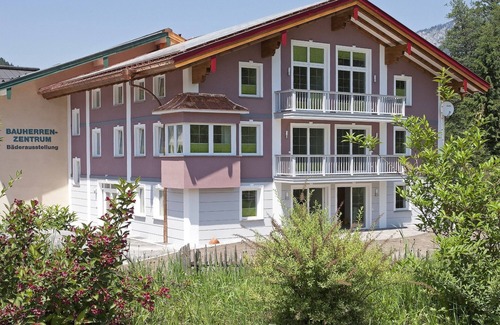 Bischofswiesen Apartment | Kehlstein, 1-2 Pers., 80 m², Schlafzimmer, Wohnzimmer, Kochnische, Badewanne, Dusche und WC, Terrasse